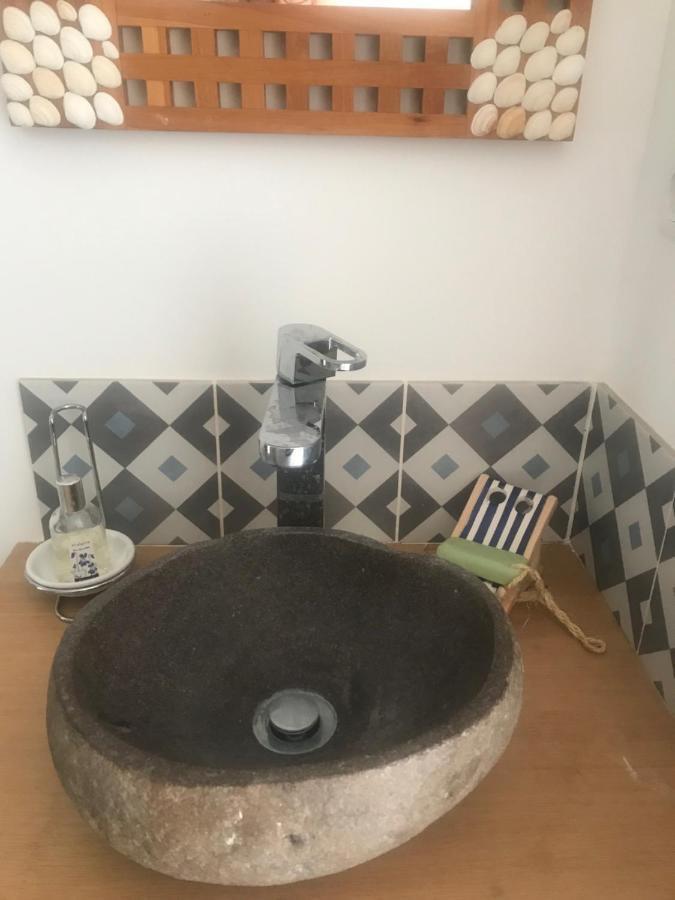 Ma Cabane De Pecheur Pieds Dans L'Eau - Lit Queen Size Saint-Mandrier-sur-Mer Eksteriør bilde